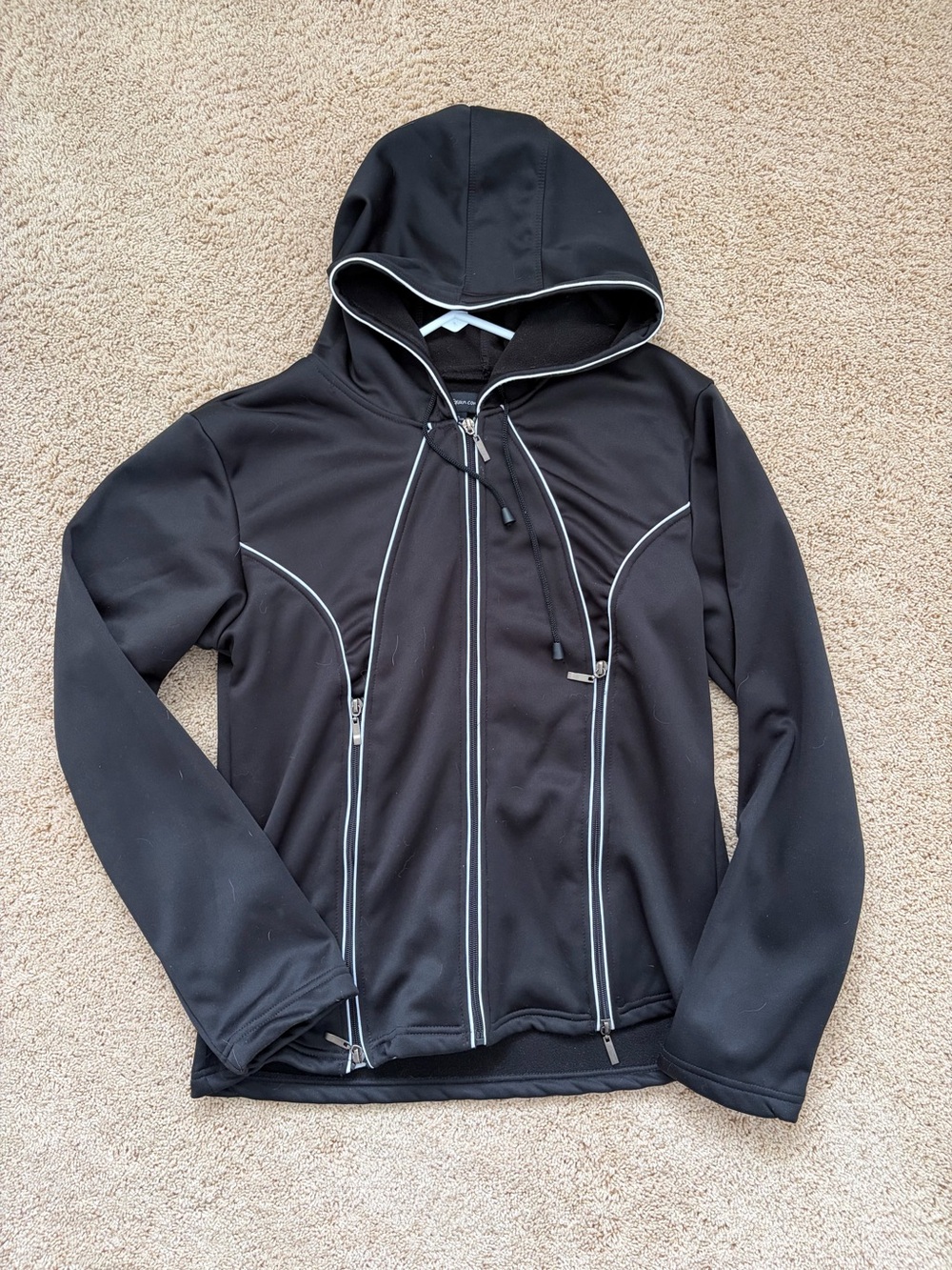 Sportswear’s wear XL women’s Black Hooded Zip Jacket with Contrast Piping